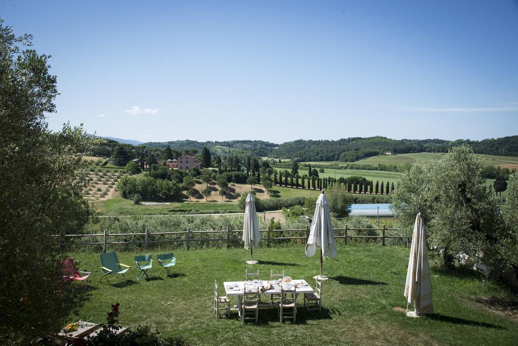Agriturismo L'isola Crespina Esterno foto